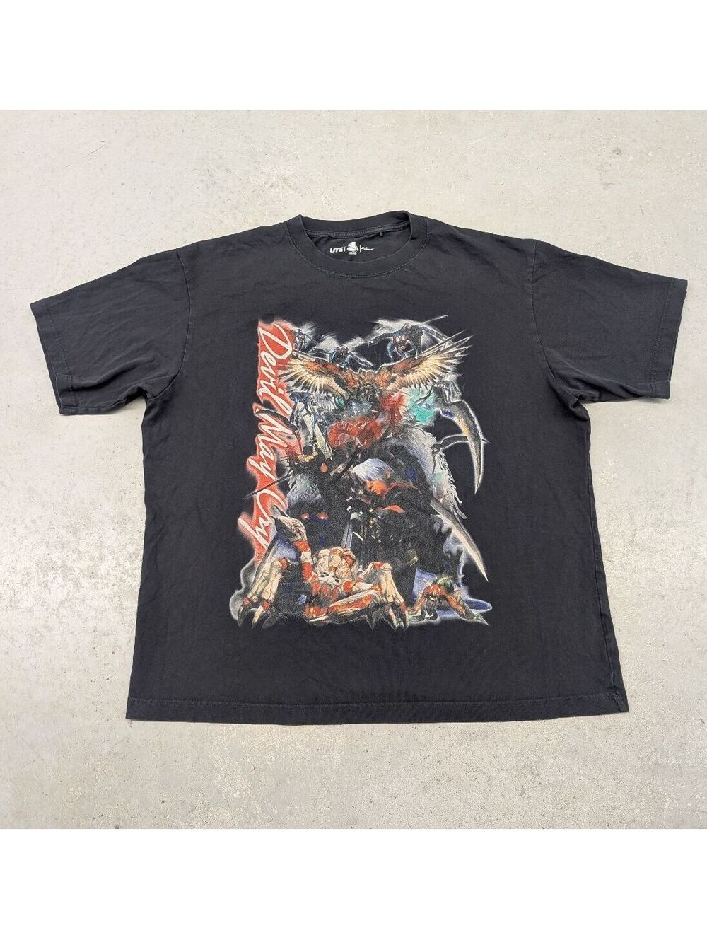 UNIQLO Capcom 40th UT Devil May Cry T-shirt Dark Gray